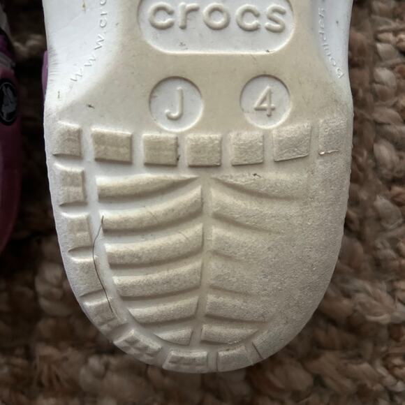 Crocs Classic Clogs Zebra Print w/ Jibbitz Charms – White Multicolor–Youth 4 - Picture 13 of 13